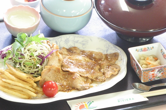 阿波とん豚しょうが焼き定食